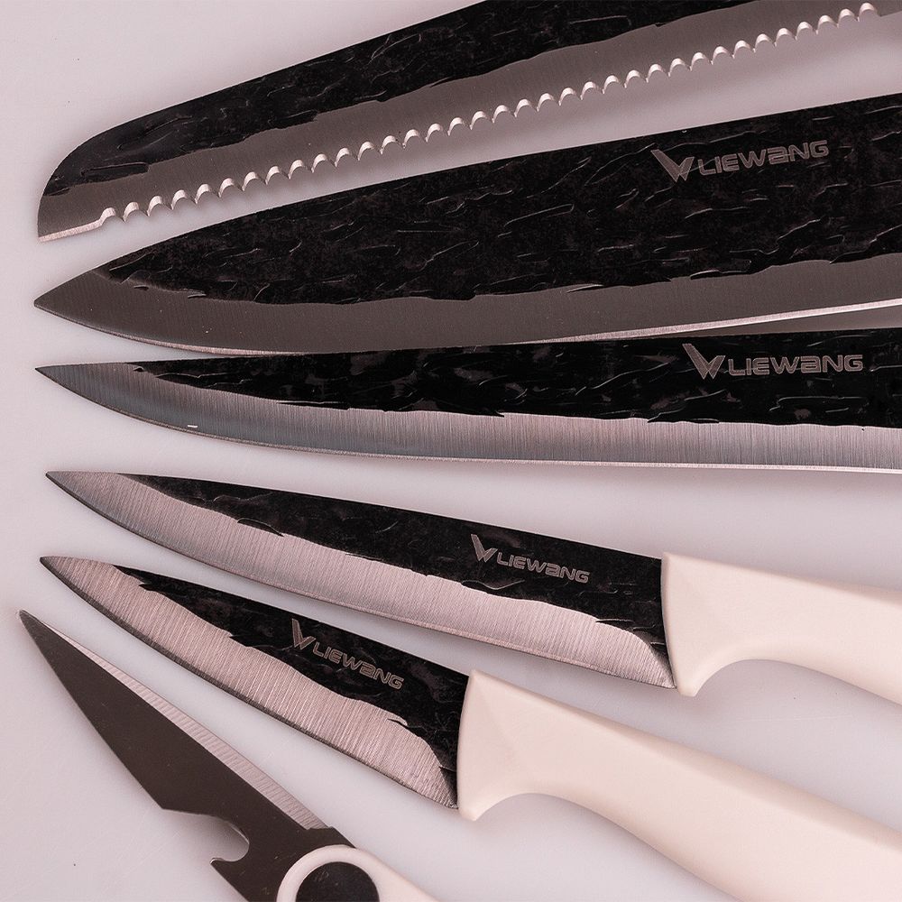 Набор кухонных ножей с подставкой 6 предметов.